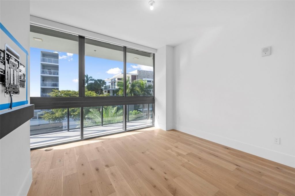 160 Isle Of Venice Drive, Unit 302, Fort Lauderdale, FL 33301 Photo