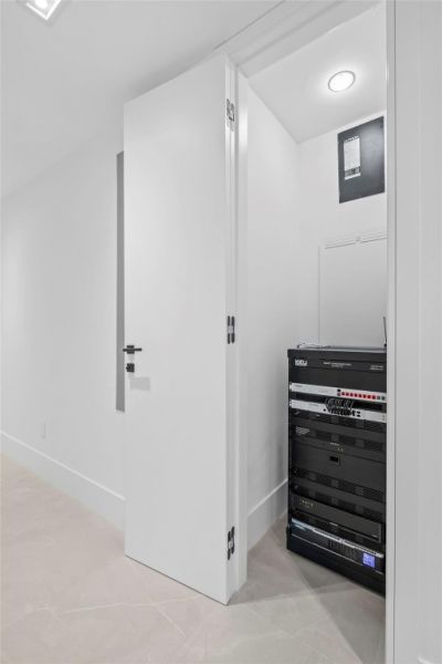 160 Isle Of Venice Drive, Unit 302, Fort Lauderdale, FL 33301 Photo