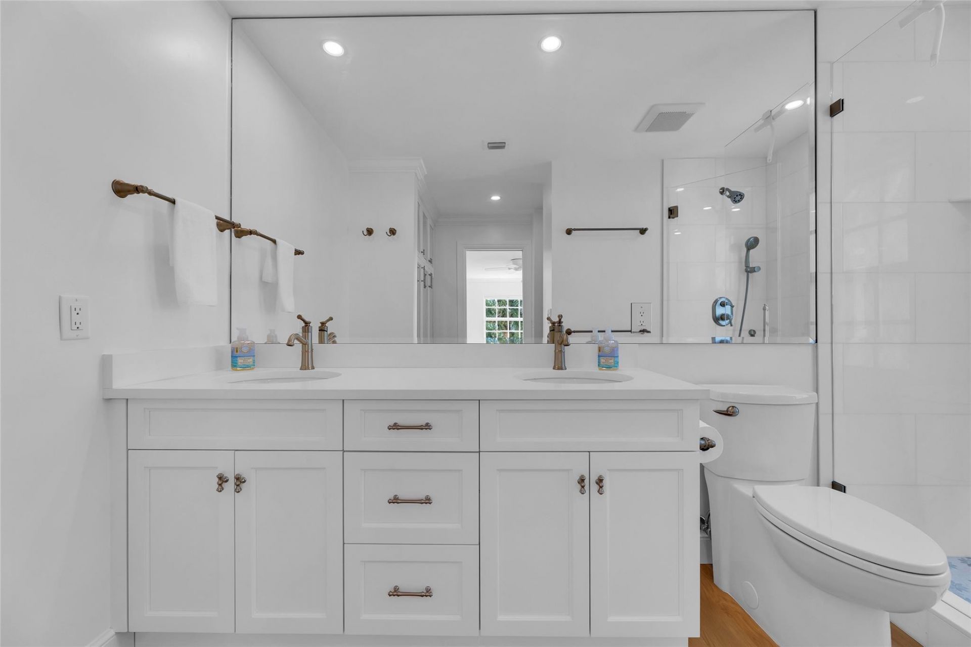 6299 Bay Club Drive, Unit 4, Fort Lauderdale, FL 33308 Photo