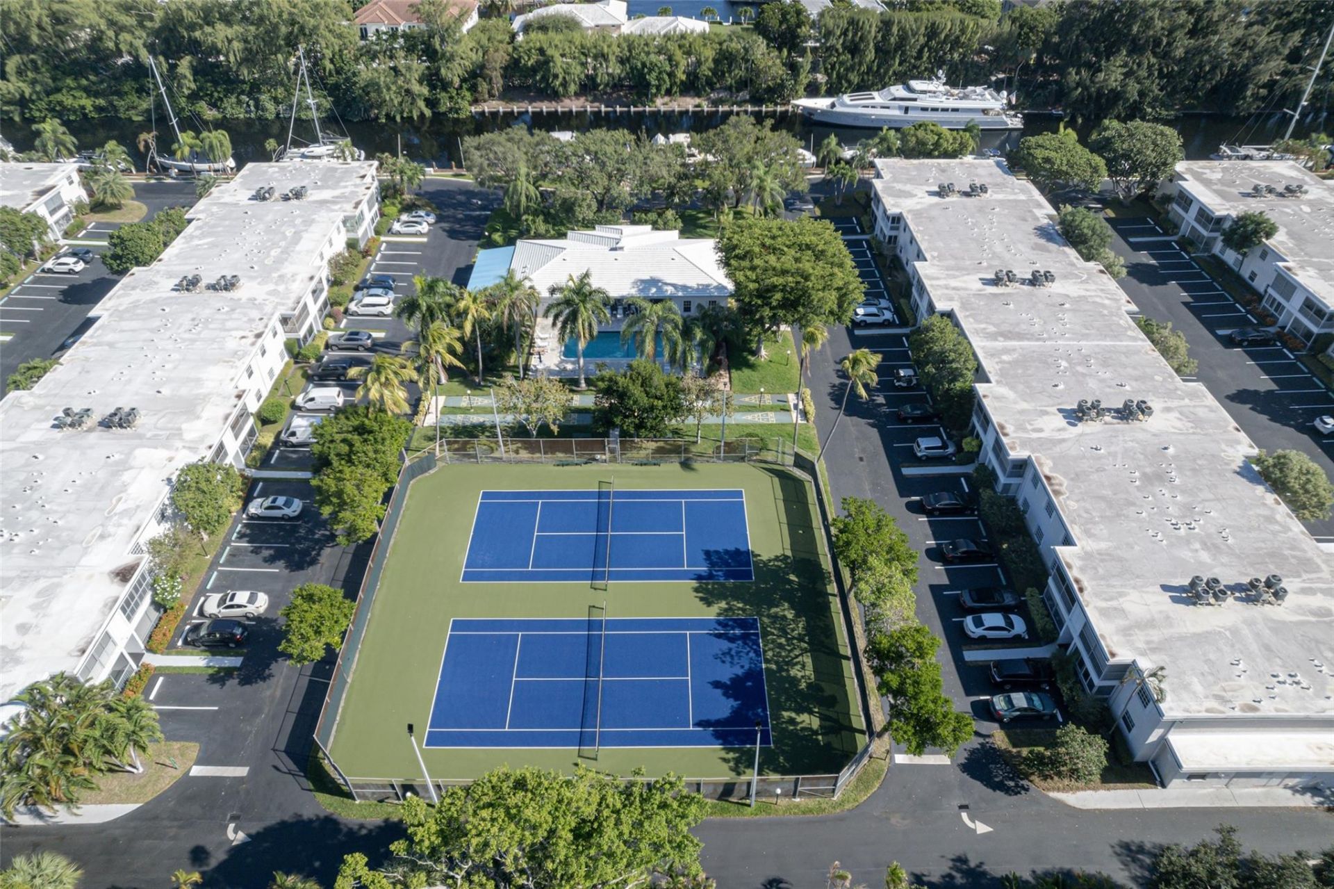 6299 Bay Club Drive, Unit 4, Fort Lauderdale, FL 33308 Photo