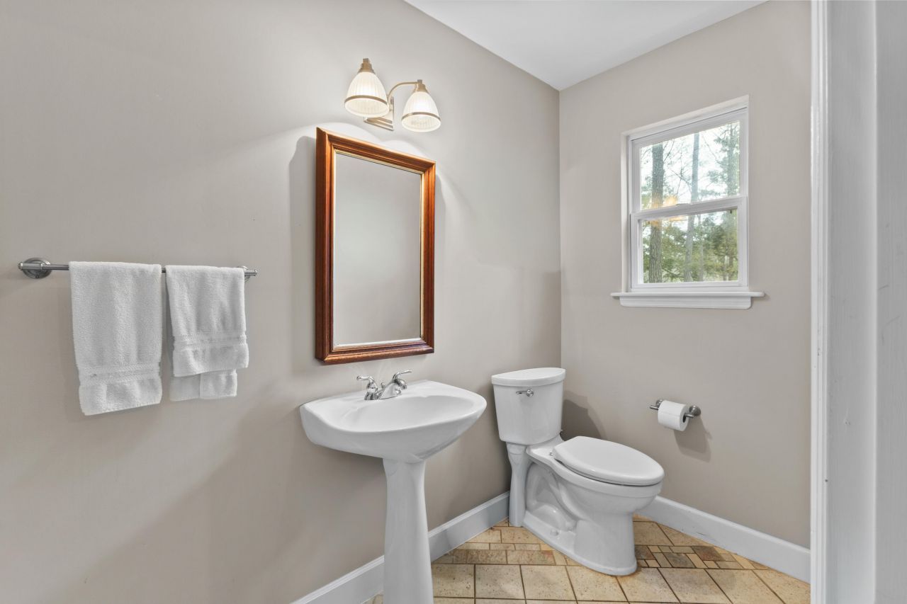 245 Kingrail Lane Photo 19