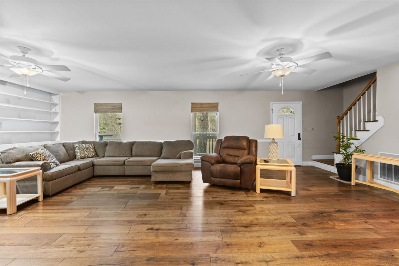 245 Kingrail Lane Photo 37