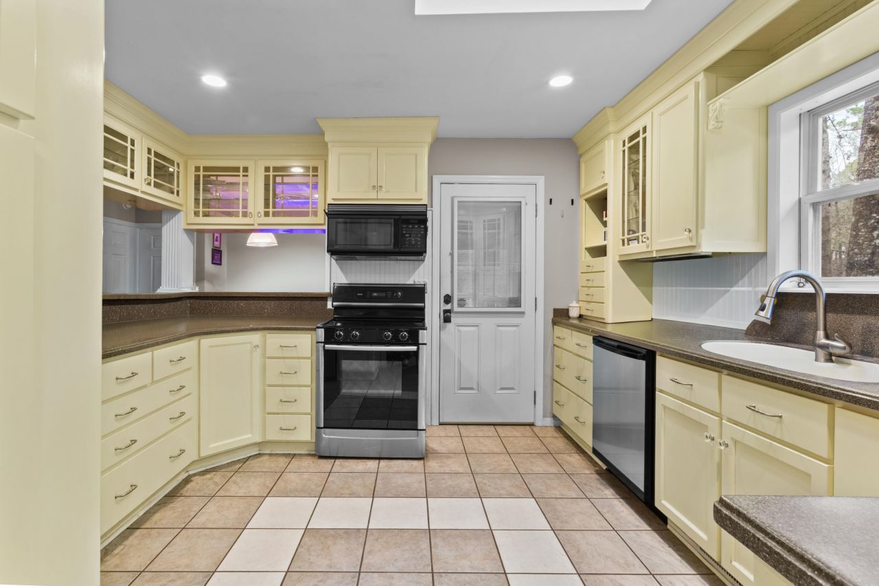 245 Kingrail Lane Photo 42