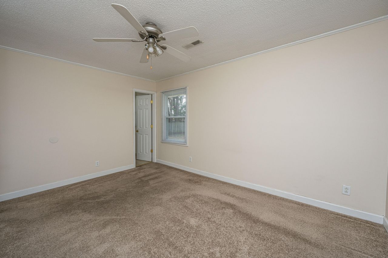 185 Monitor Circle Photo 12