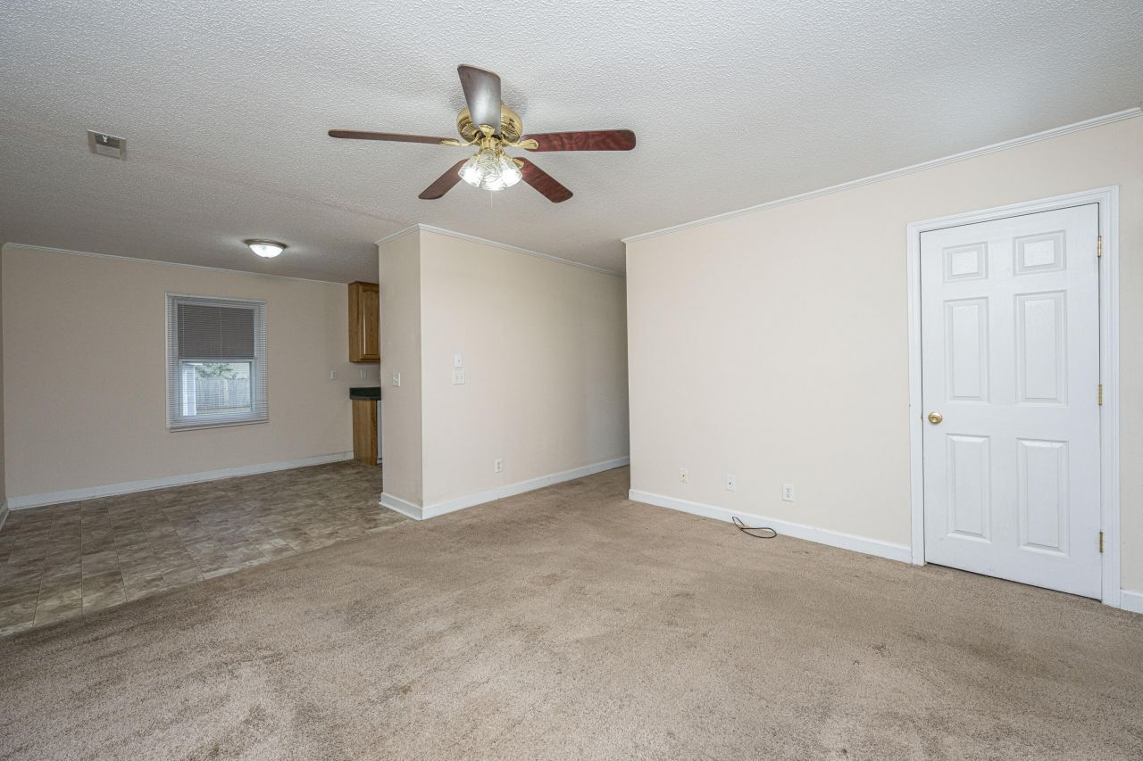 185 Monitor Circle Photo 6