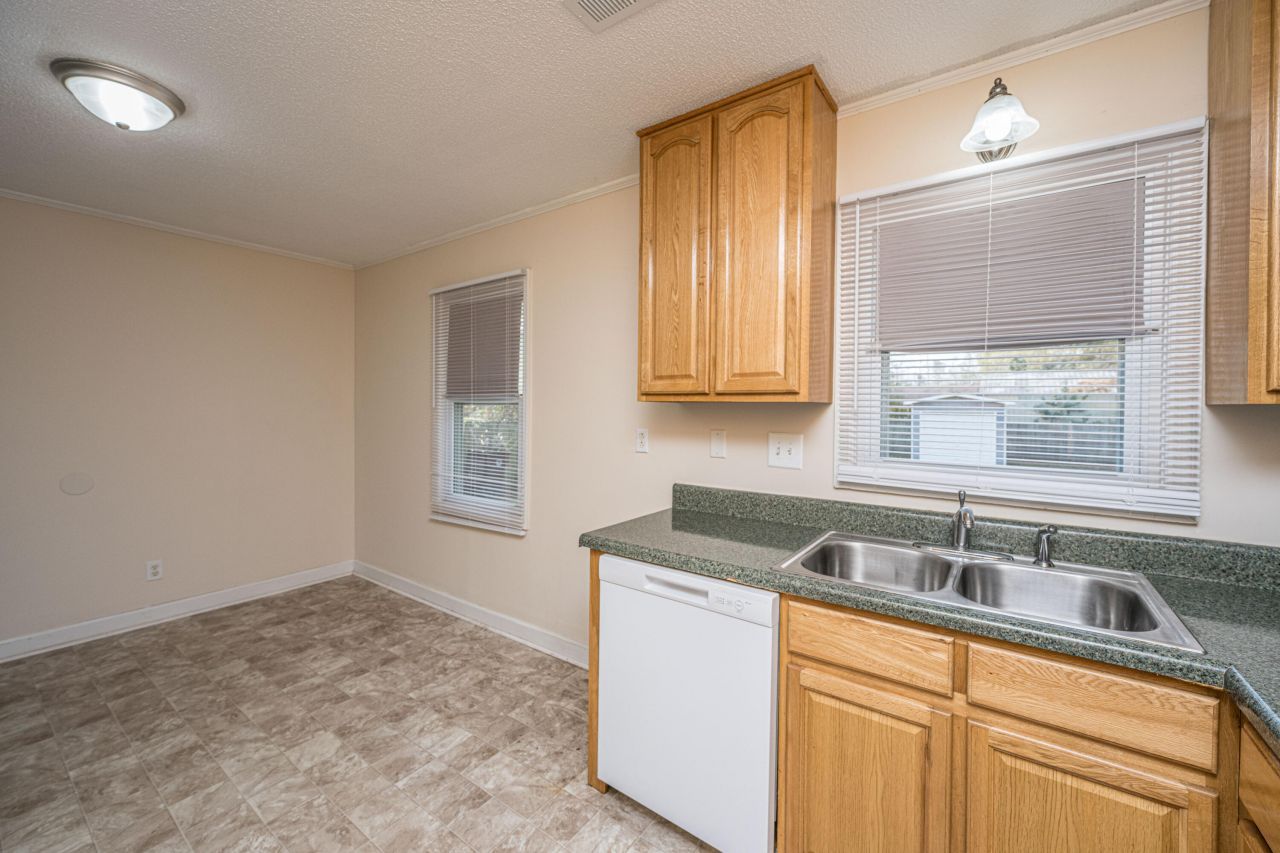 185 Monitor Circle Photo 8