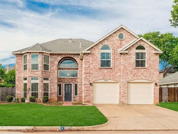 7809 Clover Leaf Drive, North Richland Hills, TX 76182