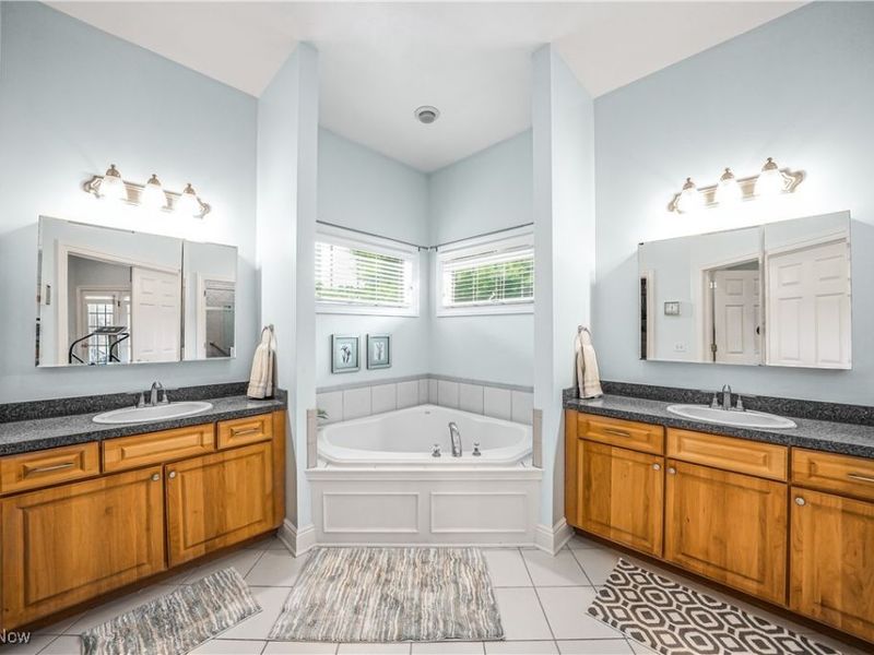 11383 Rolling Meadows Drive, Garrettsville, OH 44231 Photo 30