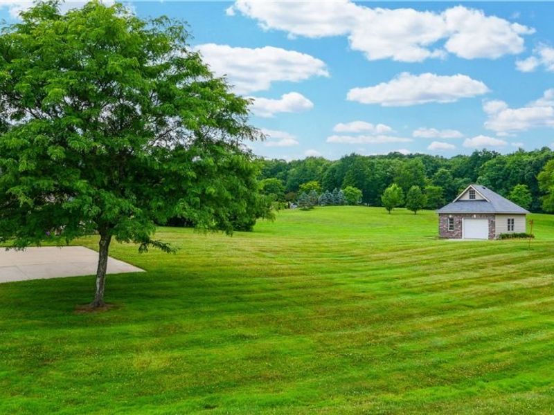 11383 Rolling Meadows Drive, Garrettsville, OH 44231 Photo 9