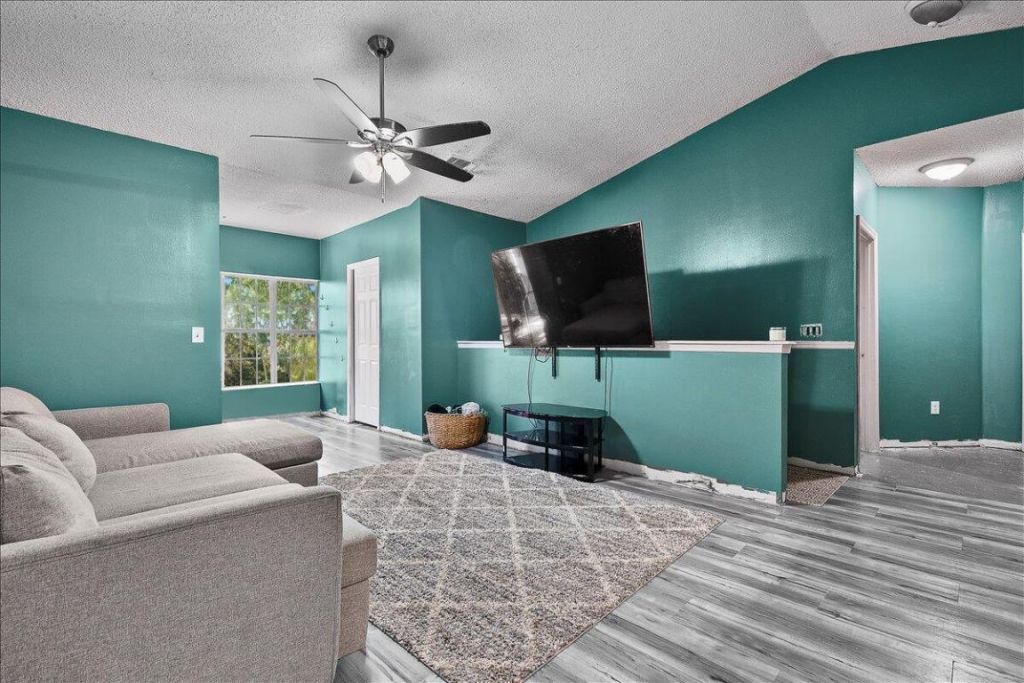 10360 Fox Trail Road S, Unit 1613, Royal Palm Beach, FL 33411 Photo