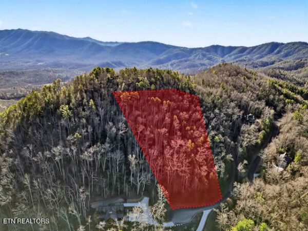 514 Chetola Tr, Townsend, TN 37882