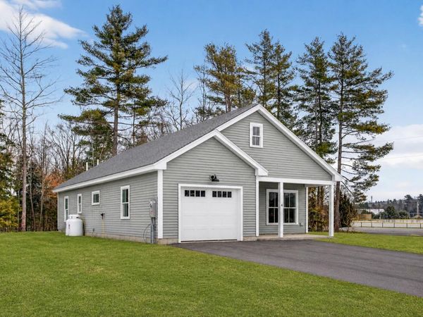 4 Brightons Way, Poland, ME 04274