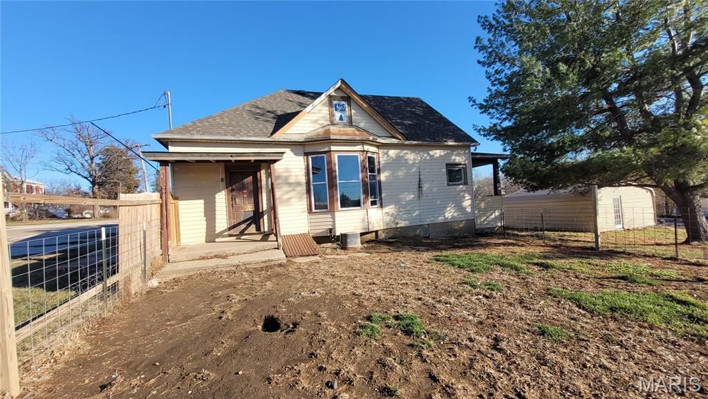 106 Oaklawn Avenue, Warrenton, MO 63383 Main Photo