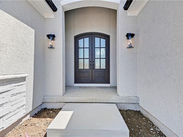 22141 W 94th Terrace, Lenexa, KS 66220