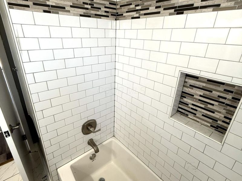 667 S Oakley Avenue, Columbus, OH 43204 Photo 14