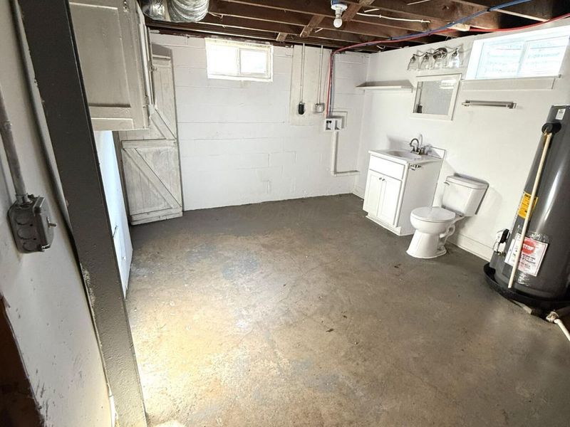 667 S Oakley Avenue, Columbus, OH 43204 Photo 29