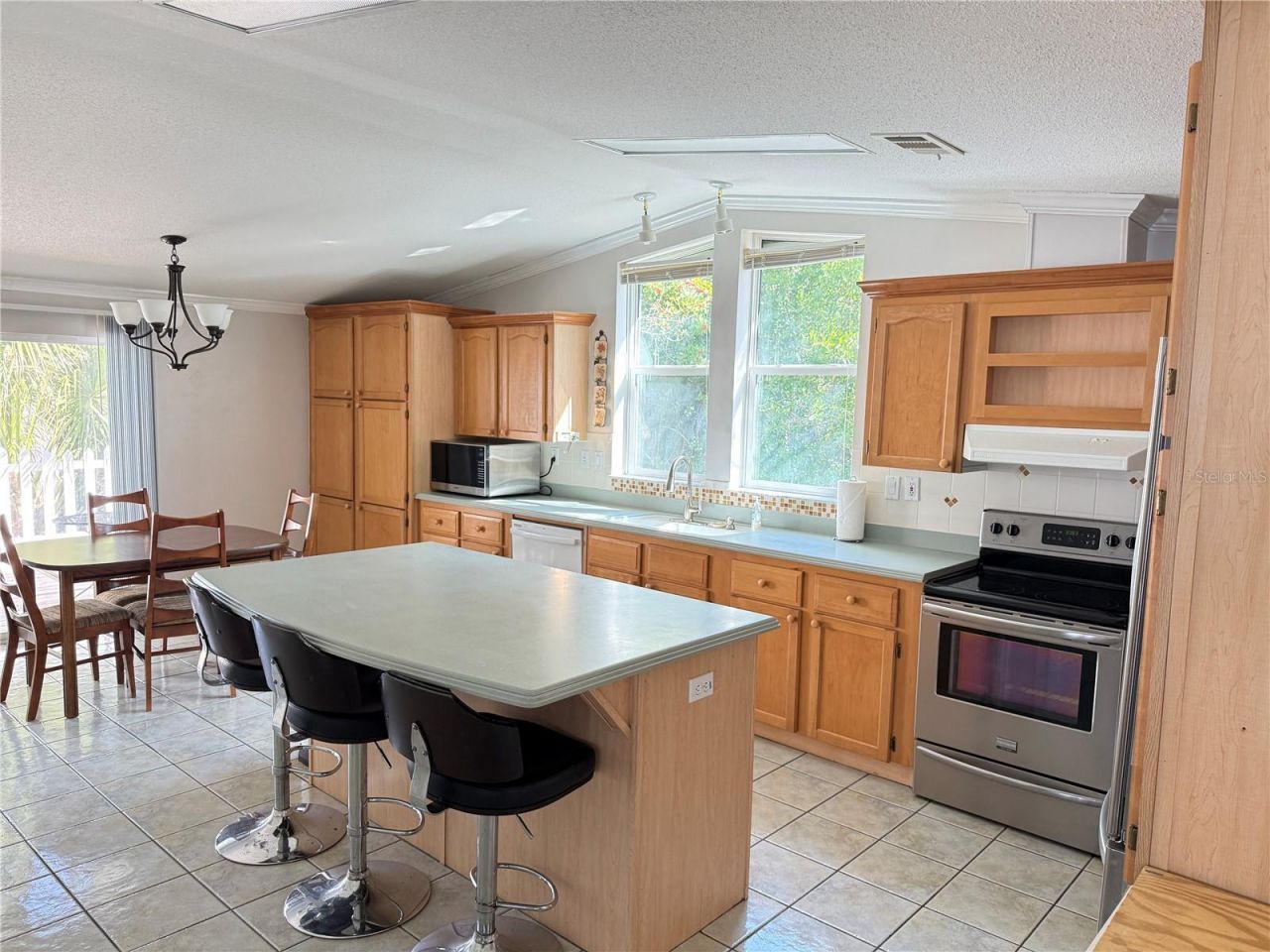 383 Mount Richmond Avenue Ne, Unit 339, Saint Petersburg, FL 33702 Photo