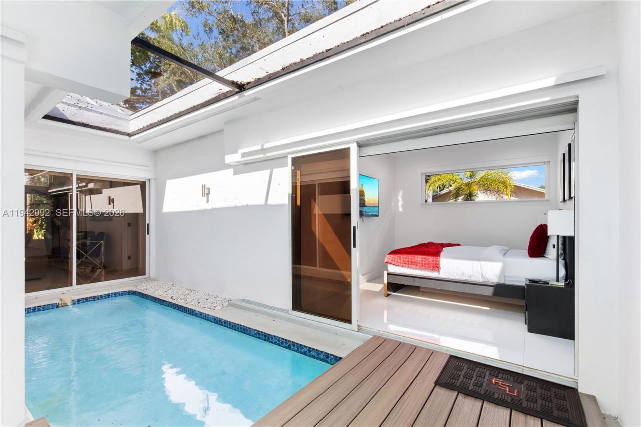 18555 SW 83rd Pl , Cutler Bay, FL 33157 Photo