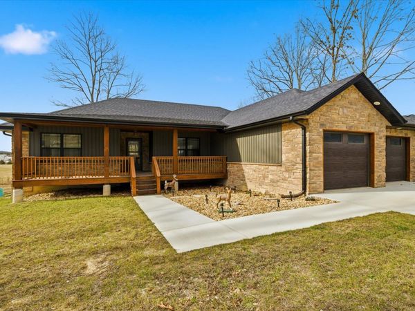 183 Sunshine Avenue , Cabool, MO 65689