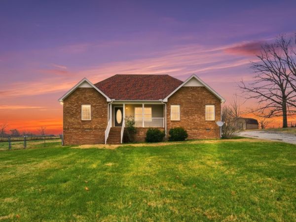 59 Parker Cir, Lynchburg, TN 37352