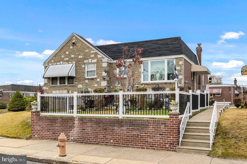 8102 Lister Street, Philadelphia, PA 19152 Main Photo