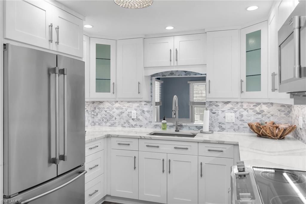 639 Palm Ave, Goodland, FL 34140 Photo