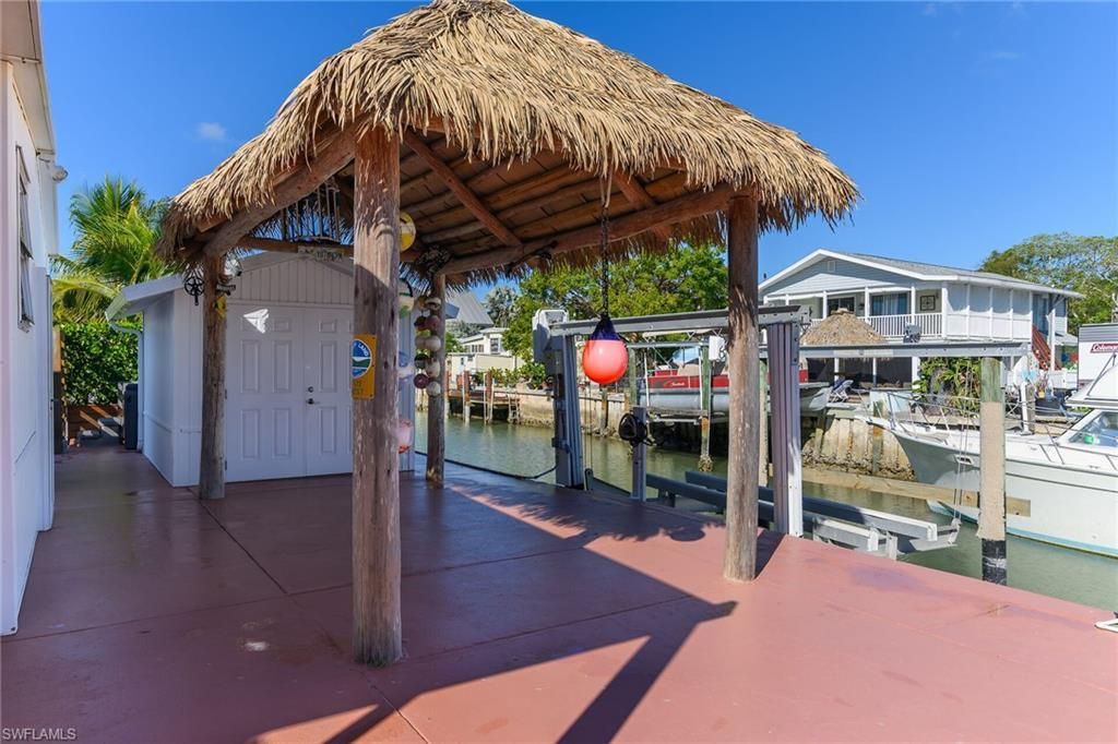 639 Palm Ave, Goodland, FL 34140 Photo