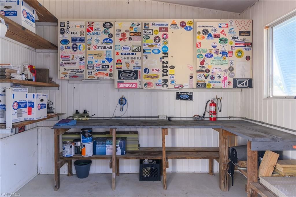 639 Palm Ave, Goodland, FL 34140 Photo