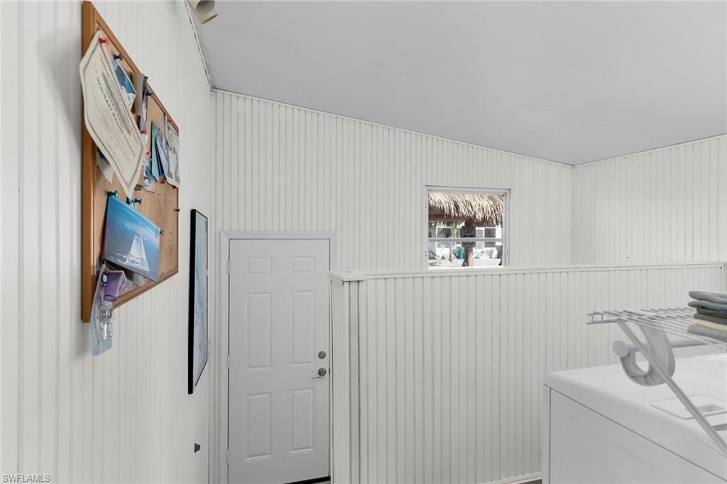 639 Palm Ave, Goodland, FL 34140 Photo