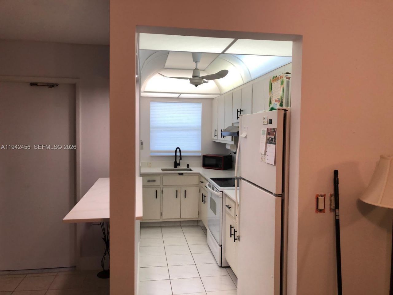 2541 NE 11th St, Unit 212, Pompano Beach, FL 33062 Photo