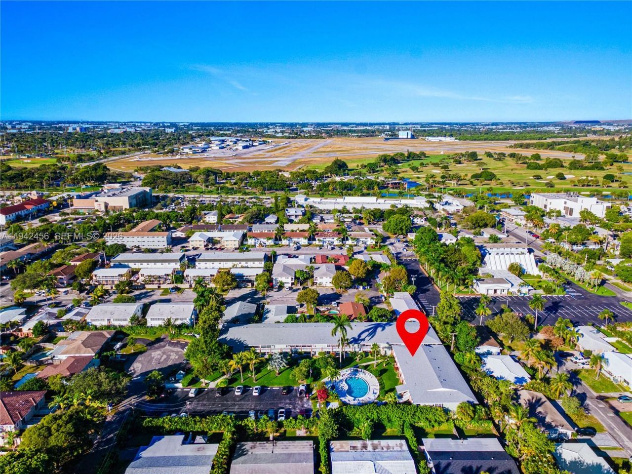 2541 NE 11th St, Unit 212, Pompano Beach, FL 33062 Photo