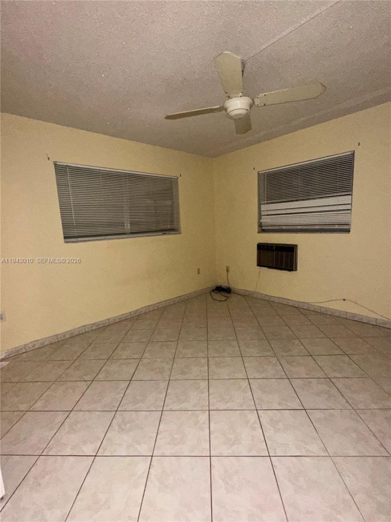 16901 NE 13th Ave , Unit 103, Miami, FL 33162 Photo
