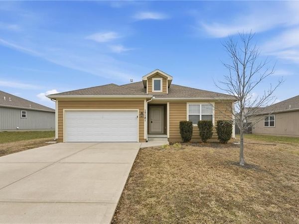 17181 S Kill Creek Road, Gardner, KS 66030