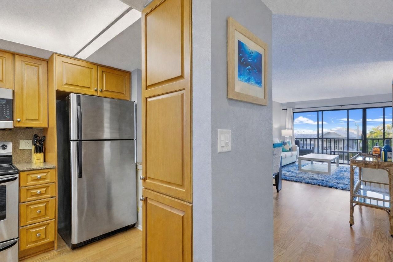 1001 Benjamin Franklin Drive, Unit 403, Sarasota, FL 34236 Photo