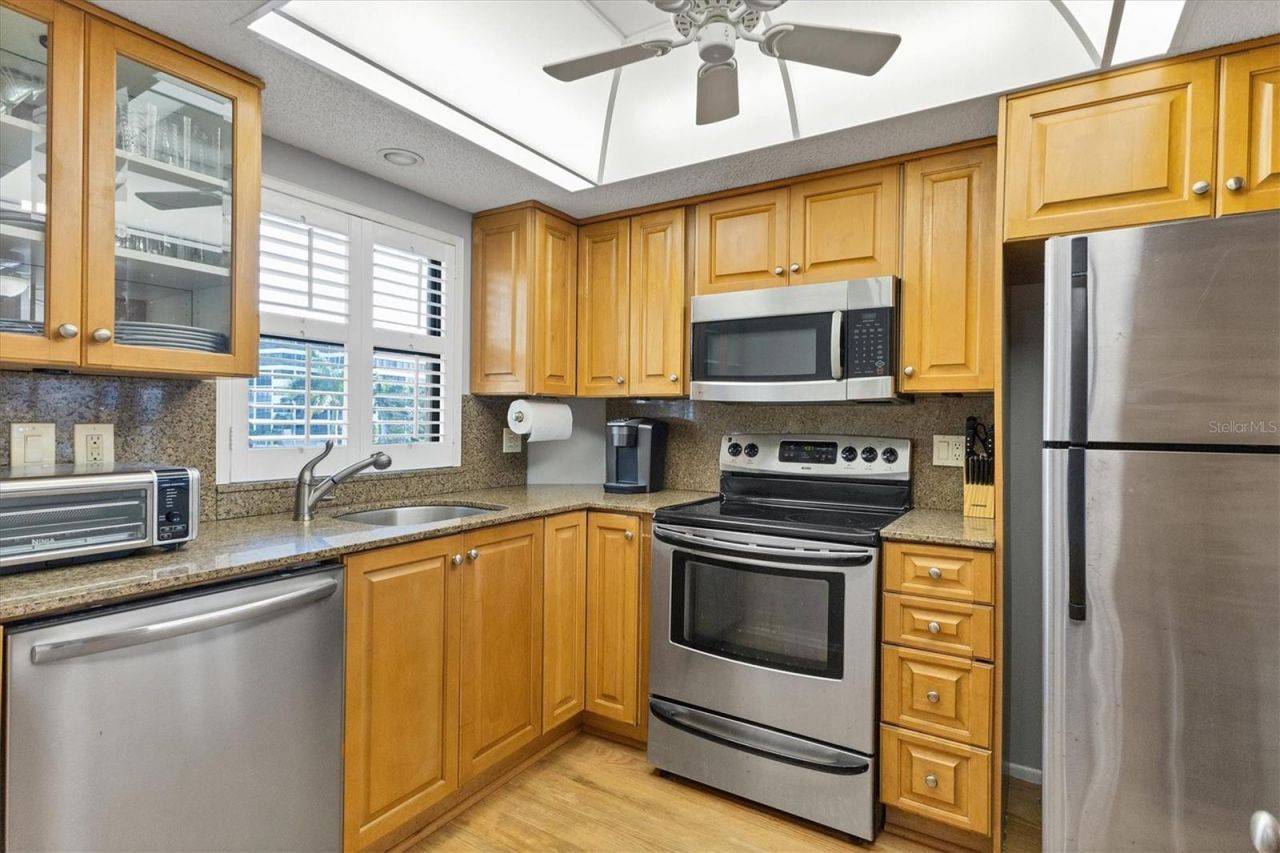 1001 Benjamin Franklin Drive, Unit 403, Sarasota, FL 34236 Photo