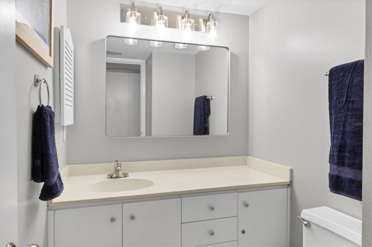 1001 Benjamin Franklin Drive, Unit 403, Sarasota, FL 34236 Photo