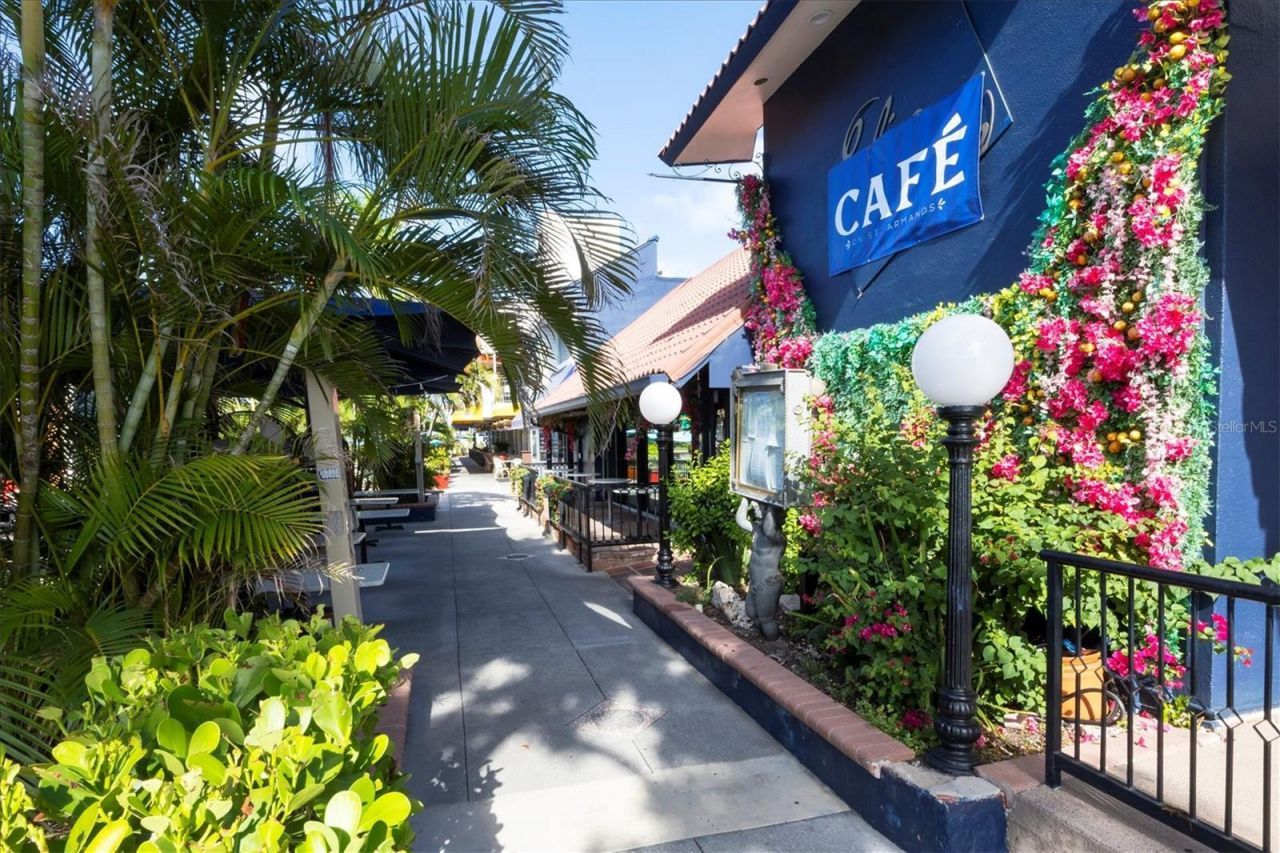 1001 Benjamin Franklin Drive, Unit 403, Sarasota, FL 34236 Photo