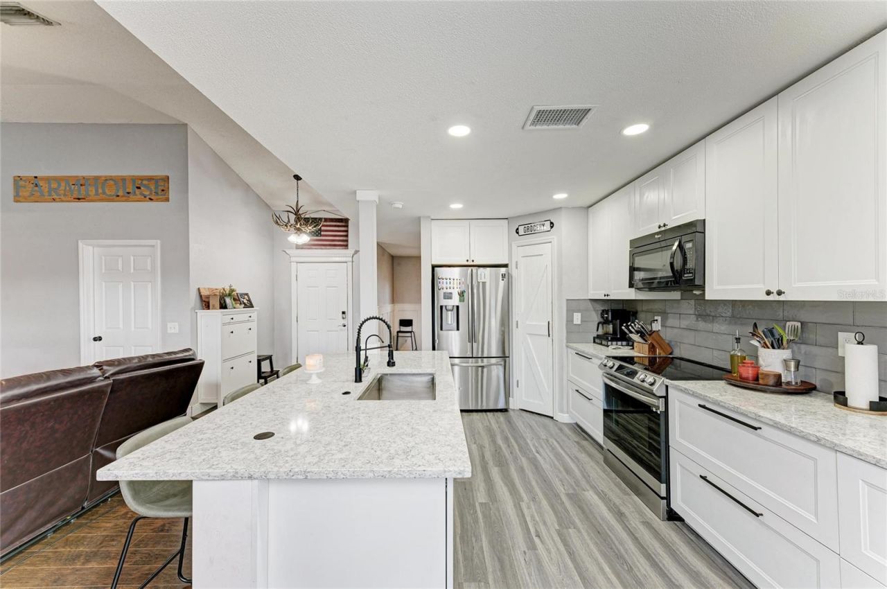 11809 Shrewsbury Lane, Parrish, FL 34219 Photo