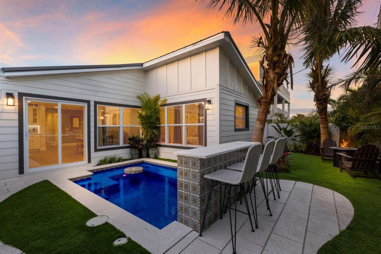 213 83rd Street, Unit EAST Villa, Holmes Beach, FL 34217 Photo