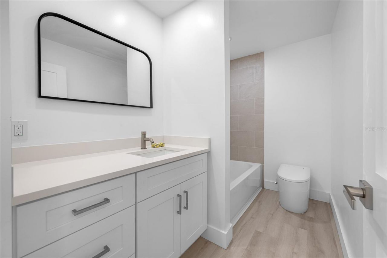 7930 Causeway Boulevard S, Saint Petersburg, FL 33707 Photo