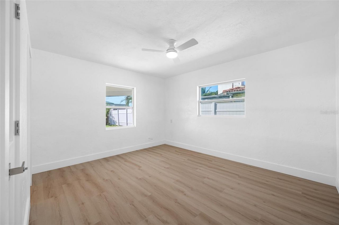 7930 Causeway Boulevard S, Saint Petersburg, FL 33707 Photo