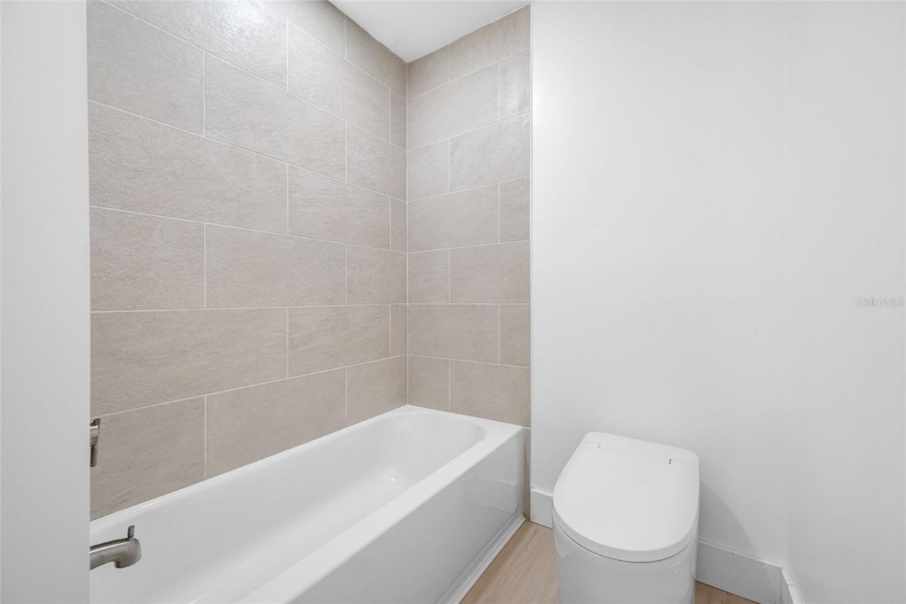 7930 Causeway Boulevard S, Saint Petersburg, FL 33707 Photo