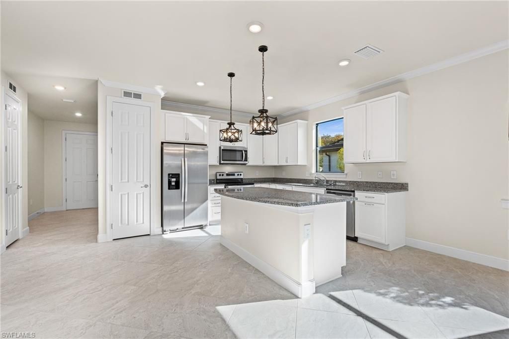 3421 Hampton Blvd, Alva, FL 33920 Photo