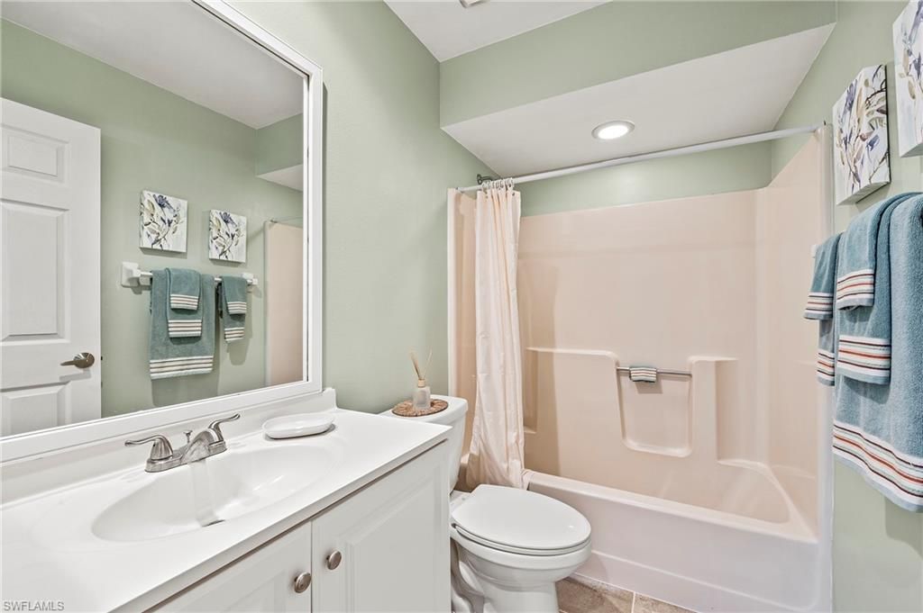 529 Mardel Dr, Unit 304, Naples, FL 34104 Photo