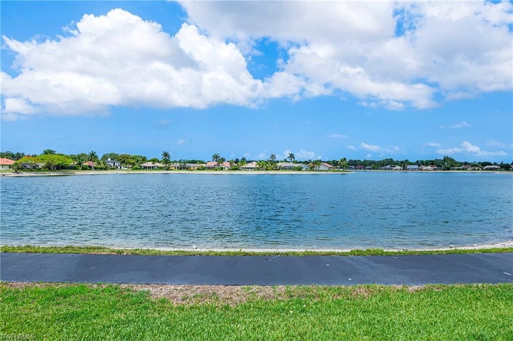 529 Mardel Dr, Unit 304, Naples, FL 34104 Photo