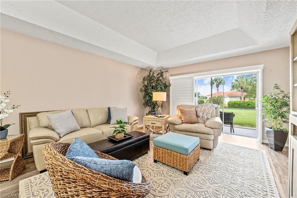 529 Mardel Dr, Unit 304, Naples, FL 34104 Photo