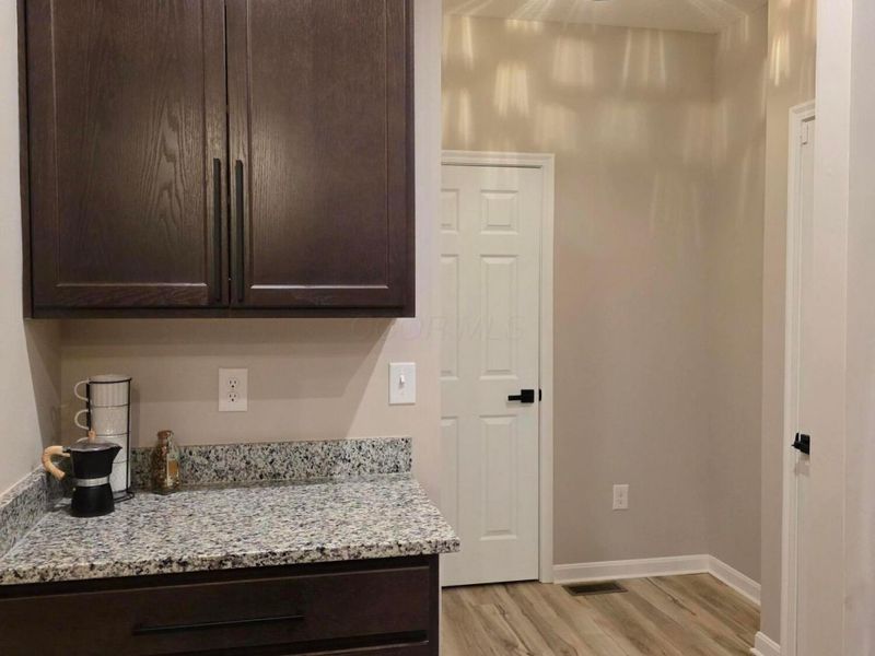 4878 Amber Crossing Drive, Columbus, OH 43232 Photo 15