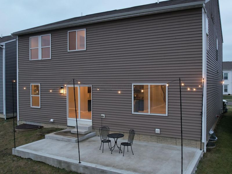 4878 Amber Crossing Drive, Columbus, OH 43232 Photo 2