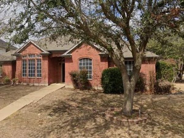 629 Dorchester Lane, Mansfield, TX 76063