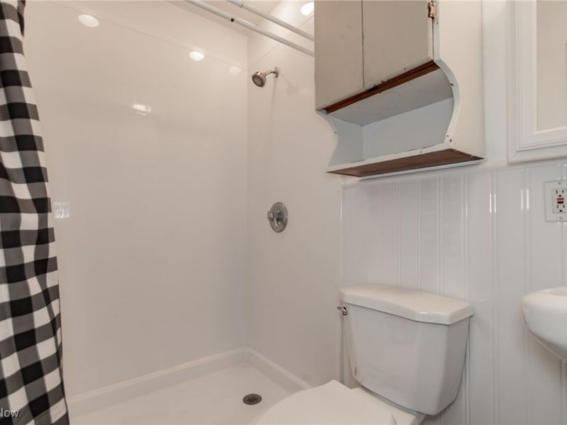 7641 Fern Drive, Mentor on the Lake, OH 44060 Photo 20